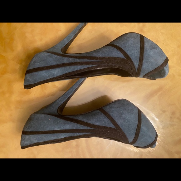 Jessica Simpson Heels - Picture 2 of 6